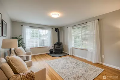 828 Ocean Avenue, Cosmopolis, WA 98595 - Photo 5