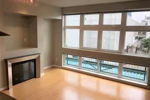 17 W Mercer St, Seattle, WA 98119 - Photo 11