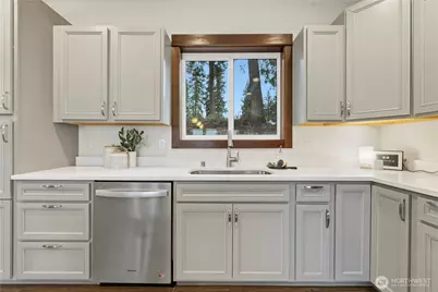 18407 Hawksview Drive, Arlington, WA 98223 - Photo 7