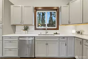 18407 Hawksview Dr, Arlington, WA 98223 - Photo 7