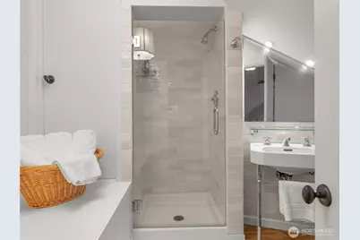 19263 Edgecliff Drive SW, Normandy Park, WA 98166 - Photo 27