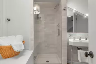 19263 Edgecliff Dr SW, Normandy Park, WA 98166 - Photo 27