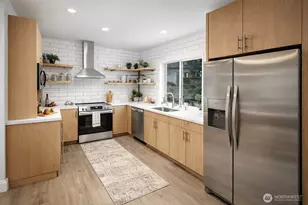 2102 S 12th St, Tacoma, WA 98405 - Photo 9