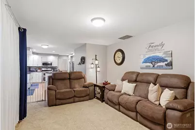 11808 209th Avenue Ct E, Bonney Lake, WA 98391 - Photo 15