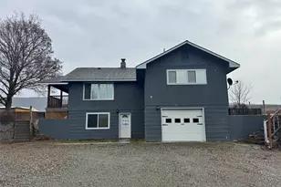 21 Orchard Loop Road N, Tonasket, WA 98855 - Photo 1