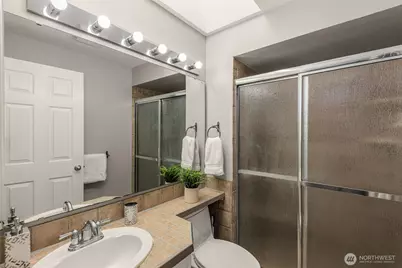 24230 SE 44th Street, Sammamish, WA 98029 - Photo 27