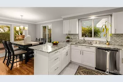 24230 SE 44th Street, Sammamish, WA 98029 - Photo 15