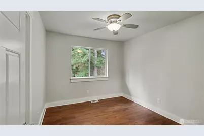 15549 SE 160th Place, Renton, WA 98058 - Photo 19