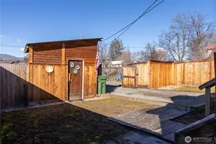 330 Edmonds St, Omak, WA 98841 - Photo 9