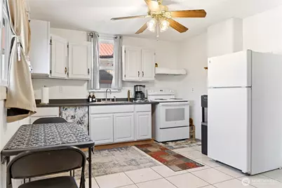 330 Edmonds Street, Omak, WA 98841 - Photo 17