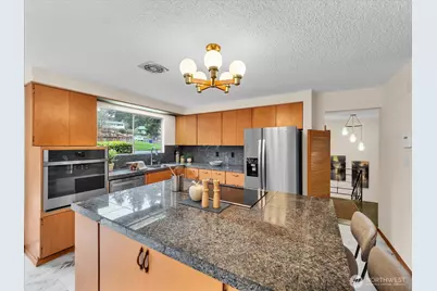 106 165th Avenue SE, Bellevue, WA 98008 - Photo 11