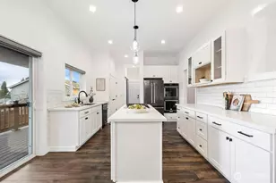 4837 S Holly St, Seattle, WA 98118 - Photo 11