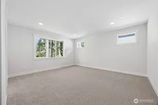 24914 SE 17th St, Sammamish, WA 98075 - Photo 25