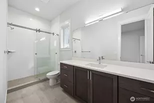 24914 SE 17th St, Sammamish, WA 98075 - Photo 19