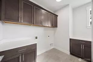 24914 SE 17th St, Sammamish, WA 98075 - Photo 31