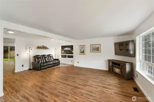 8710 203rd St E, Spanaway, WA 98387 - Photo 7