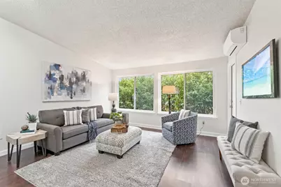 12567 35th Avenue NE #204, Seattle, WA 98125 - Photo 5