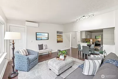12567 35th Avenue NE #204, Seattle, WA 98125 - Photo 3