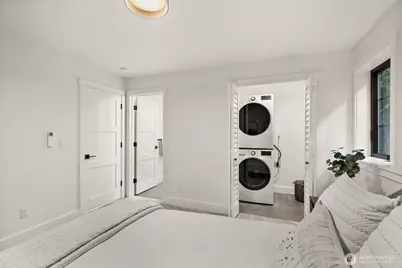 6917 57th Avenue NE, Seattle, WA 98115 - Photo 29