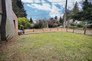 9827 8th Ave NE, Seattle, WA 98115 - Photo 33