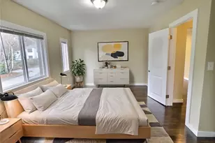 9827 8th Ave NE, Seattle, WA 98115 - Photo 9