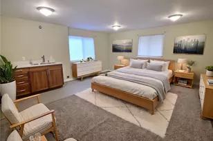 9827 8th Ave NE, Seattle, WA 98115 - Photo 35