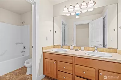 21729 Quiet Water Loop, Lake Tapps, WA 98391 - Photo 23