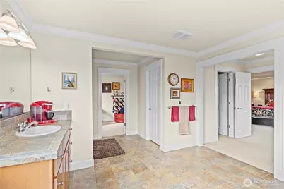 21729 Quiet Water Loop, Lake Tapps, WA 98391 - Photo 19