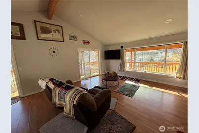 505 Beach St, Pateros, WA 98846 - Photo 9