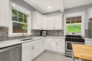 325 23rd Ave E, Seattle, WA 98112 - Photo 7