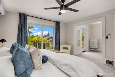 325 23rd Avenue E, Seattle, WA 98112 - Photo 25