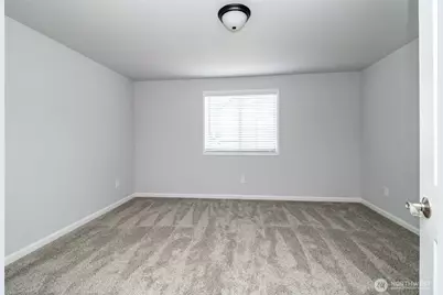 5823 186th Avenue Ct E #A, Lake Tapps, WA 98391 - Photo 9