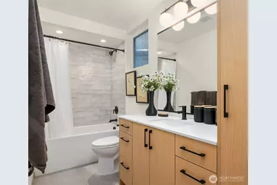 1457 22nd Avenue #A, Seattle, WA 98122 - Photo 3