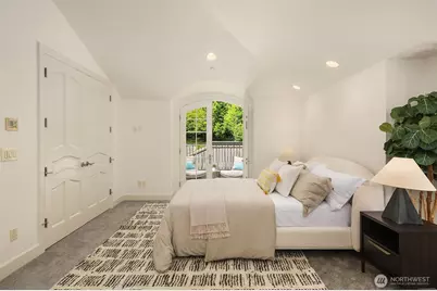 3210 Hunts Point Road, Hunts Point, WA 98004 - Photo 17