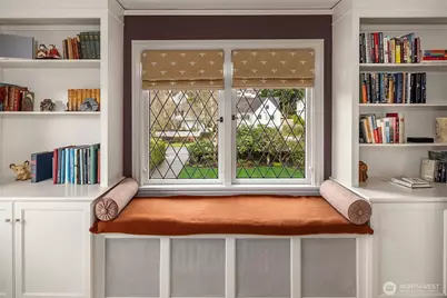 3333 43rd Avenue NE, Seattle, WA 98105 - Photo 17