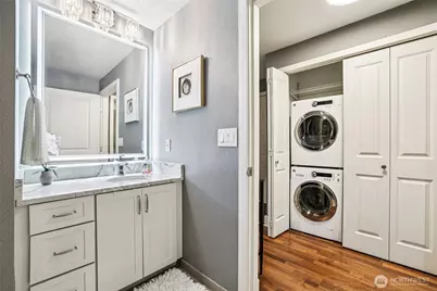 11060 NE 33rd Place #E3, Bellevue, WA 98004 - Photo 25