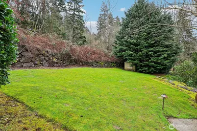 11060 NE 33rd Place #E3, Bellevue, WA 98004 - Photo 29