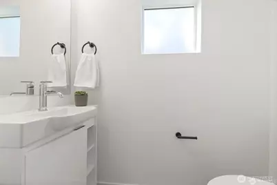 1709 NE 117th Street, Seattle, WA 98125 - Photo 17