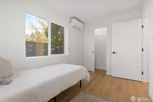 1709 NE 117th St, Seattle, WA 98125 - Photo 19