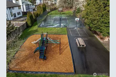 1704 Field Place NE, Renton, WA 98059 - Photo 37