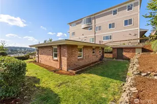 6410 NE 181st St, Kenmore, WA 98028 - Photo 17