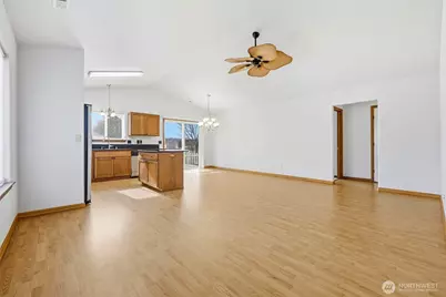 7815 W 6th Ave, Kennewick, WA 99336 - Photo 5