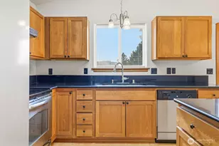 7815 W 6th Ave, Kennewick, WA 99336 - Photo 9