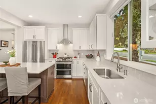 12729 NE 103rd Pl, Kirkland, WA 98033 - Photo 17