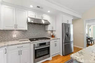 609 Shore Dr, Bremerton, WA 98310 - Photo 17