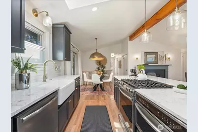 114 S 212th Street, Des Moines, WA 98198 - Photo 9