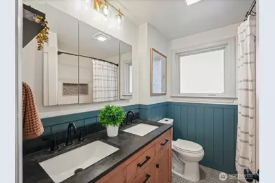 114 S 212th Street, Des Moines, WA 98198 - Photo 17