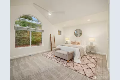 10007 NE 37th Court, Kirkland, WA 98033 - Photo 17