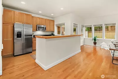 10007 NE 37th Court, Kirkland, WA 98033 - Photo 7