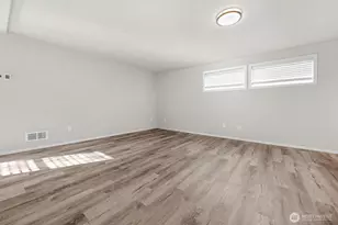 4825 145th St NE, Marysville, WA 98271 - Photo 9